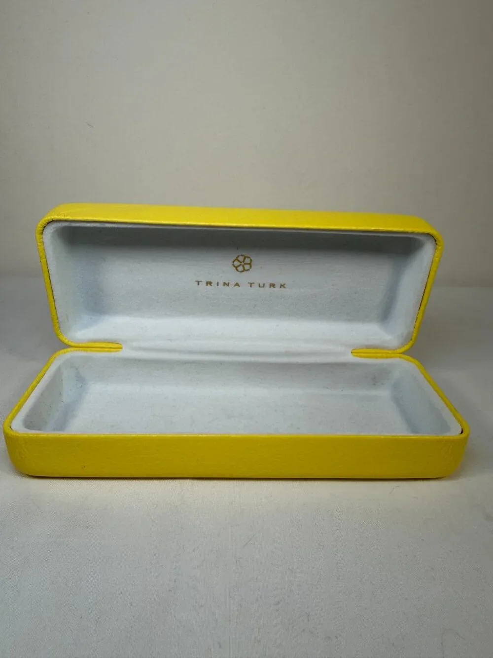 TRINA TURK Yellow Clamshell Glasses Eyeglass Sunglass Case and Cloth